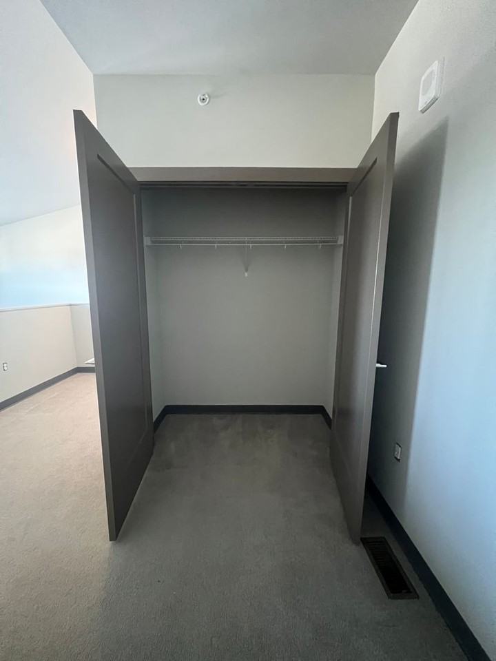 6 North Apts - Photo 7 of 15