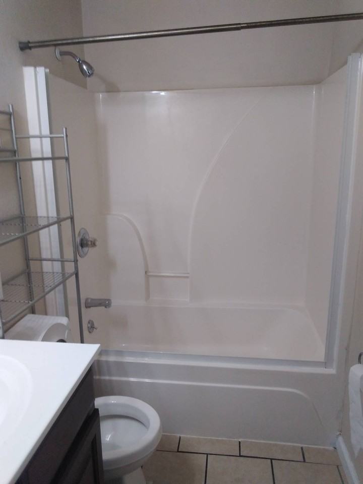 317 E Mill St - Photo 4 of 15