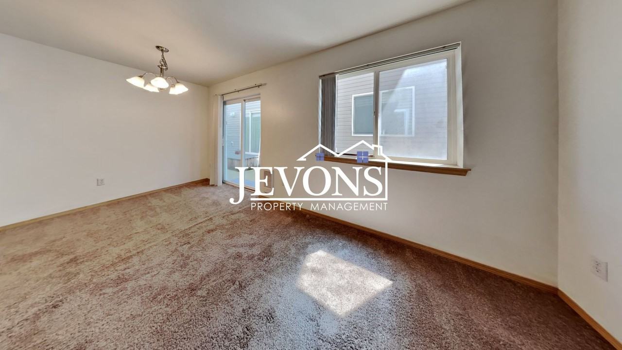 4538 S Warner St Tacoma, WA 98409 - Photo 5 of 40