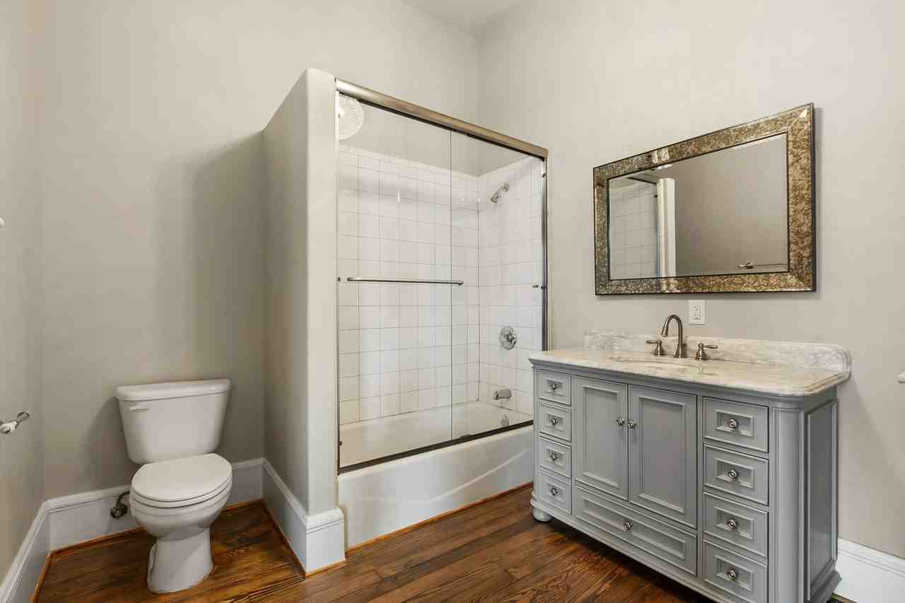 202 on The Square - Photo 4 of 50