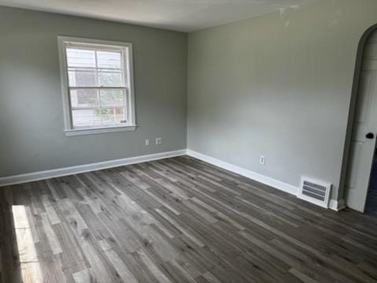 4529 Lilac Rd - Photo 3 of 12