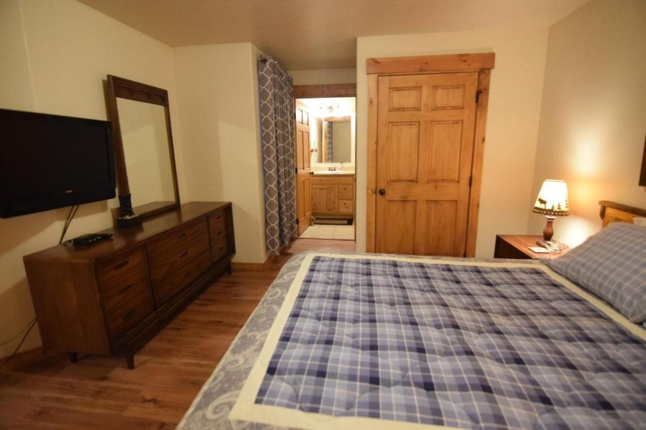 1607 Davis Ave #50 - Photo 2 of 21