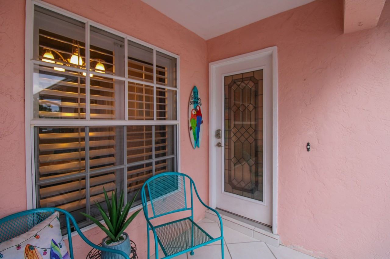 470 Saint Andrews Blvd - Photo 6 of 50