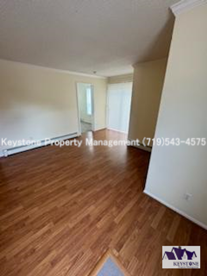 862 S Harmony Dr - Photo 5 of 24