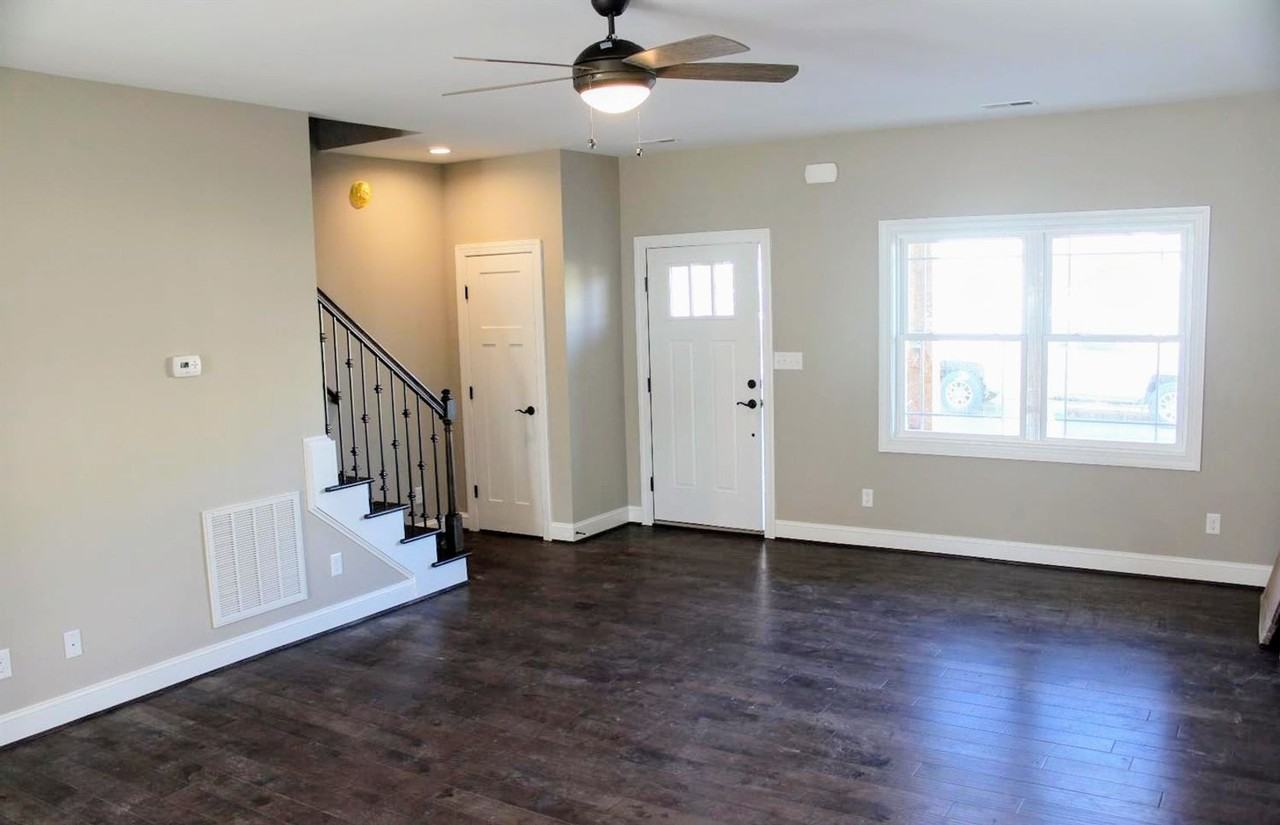 314 Meridian St - Photo 5 of 14