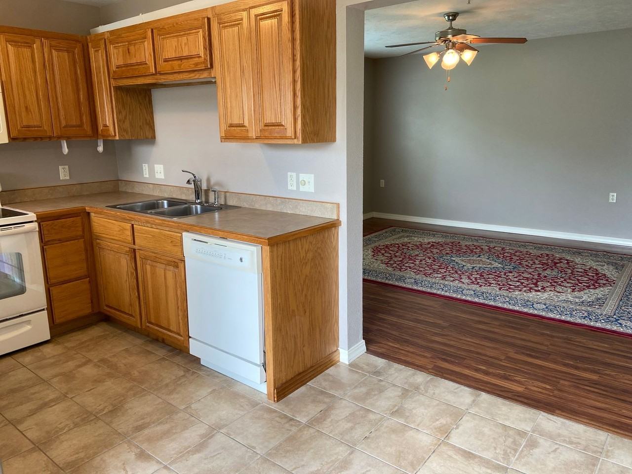 142 Vixen Cir - Photo 7 of 34