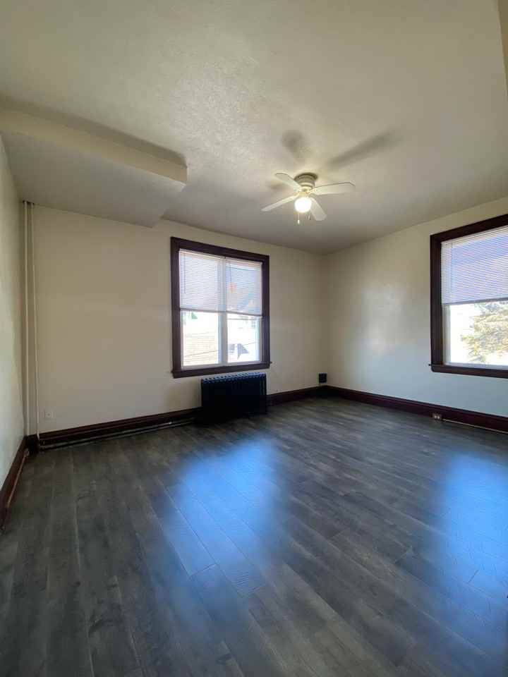 118 Margaret St Fl 2 - Photo 3 of 20