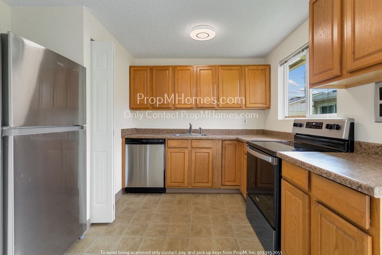 4057 N Alaska St - Photo 2 of 29