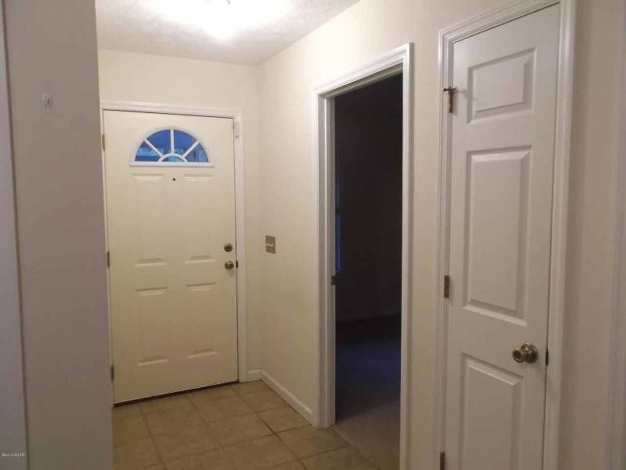 1308 Alabama Ave - Photo 4 of 8