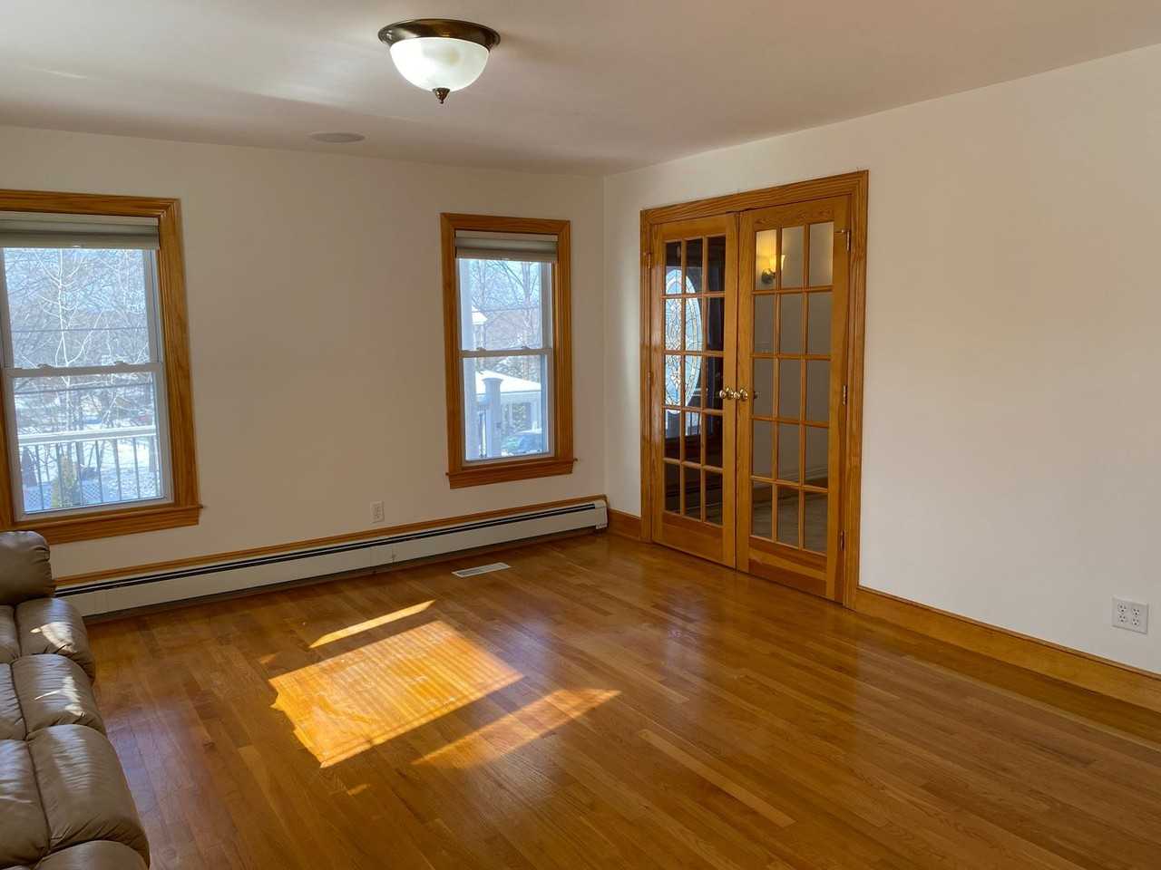 28 Elm Knoll Rd - Photo 3 of 20