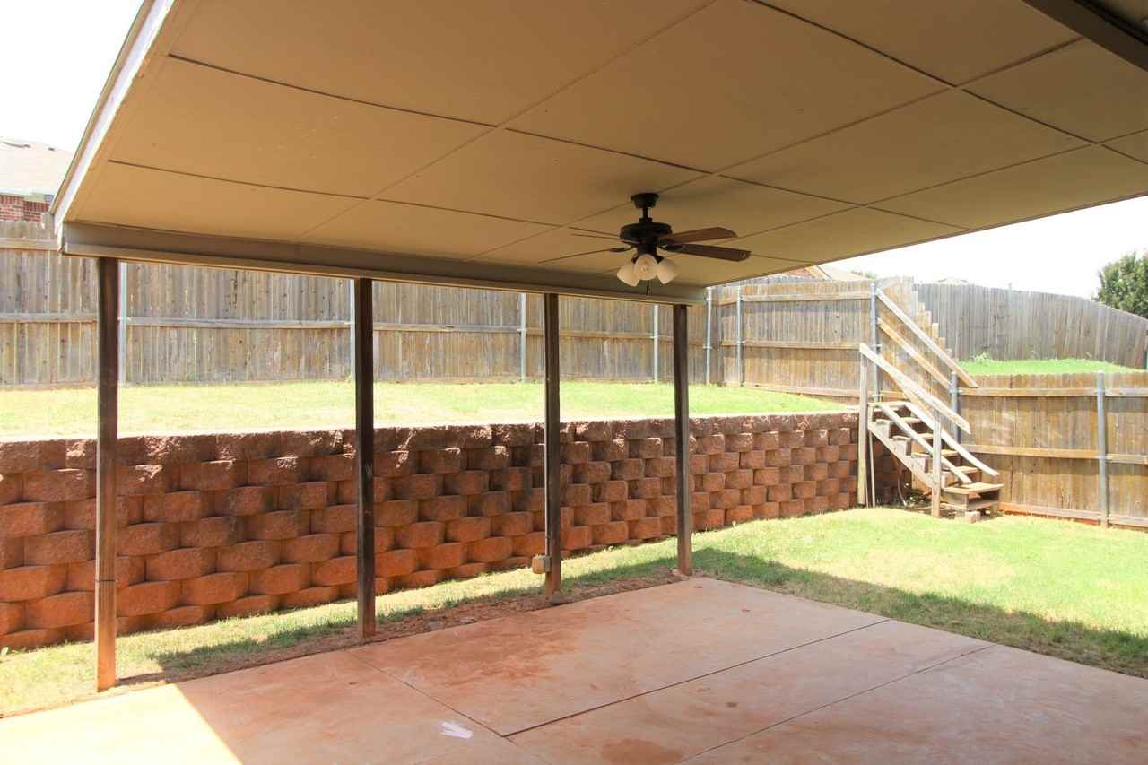 512 Woodsong Drive - Photo 3 of 27