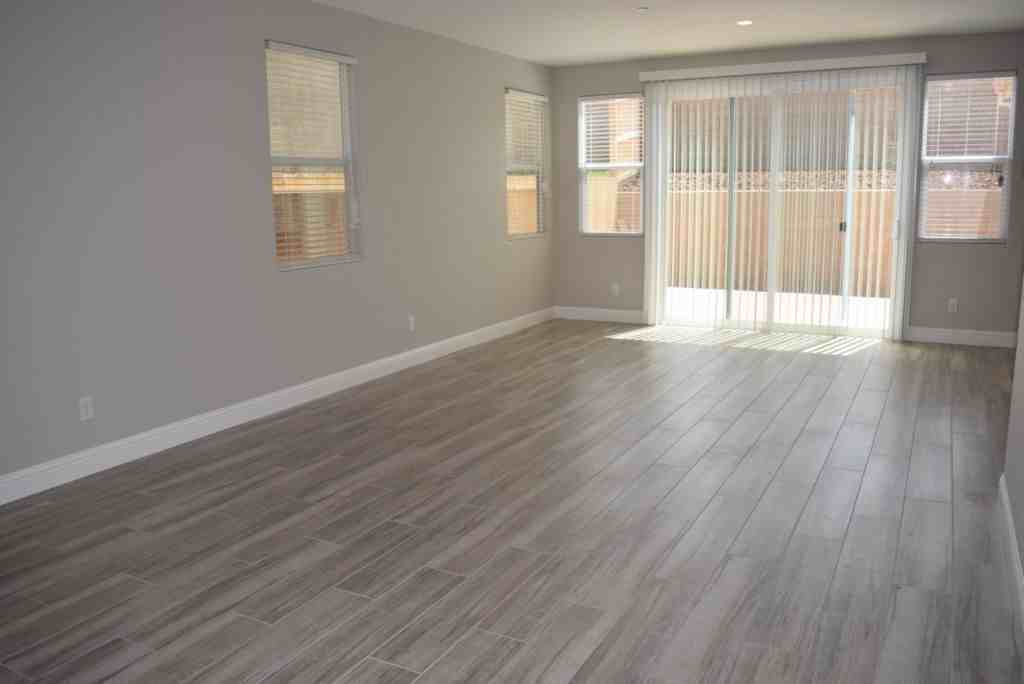 1440 Forsythia Dr - Photo 2 of 26