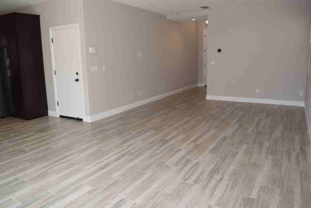1440 Forsythia Dr - Photo 3 of 26
