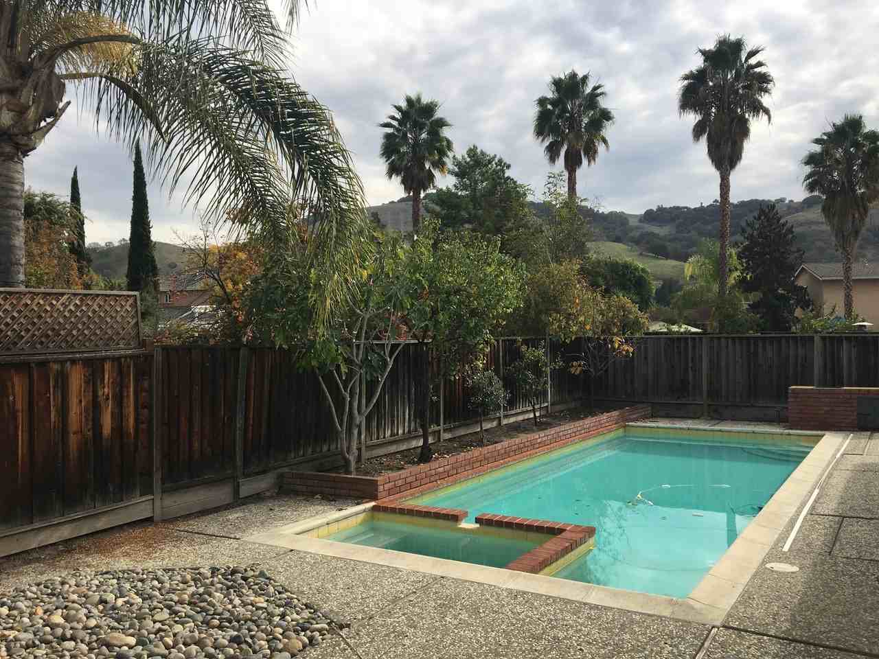 6302 Culvert Dr - Photo 2 of 14