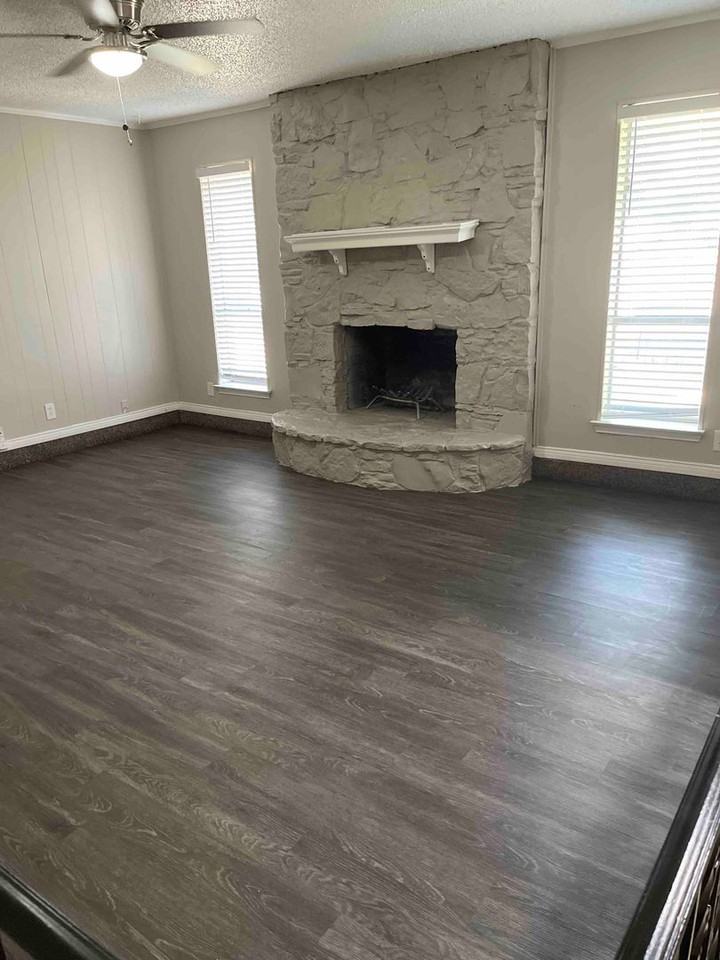 114 Shadybrook Dr - Photo 3 of 8