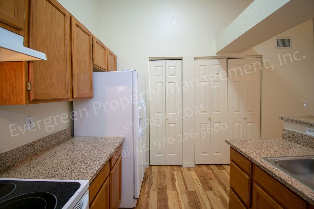 1225 W Prospect Rd #V87 - Photo 7 of 21