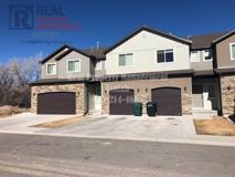 405 E Gray Fox Ln - Photo 1 of 1