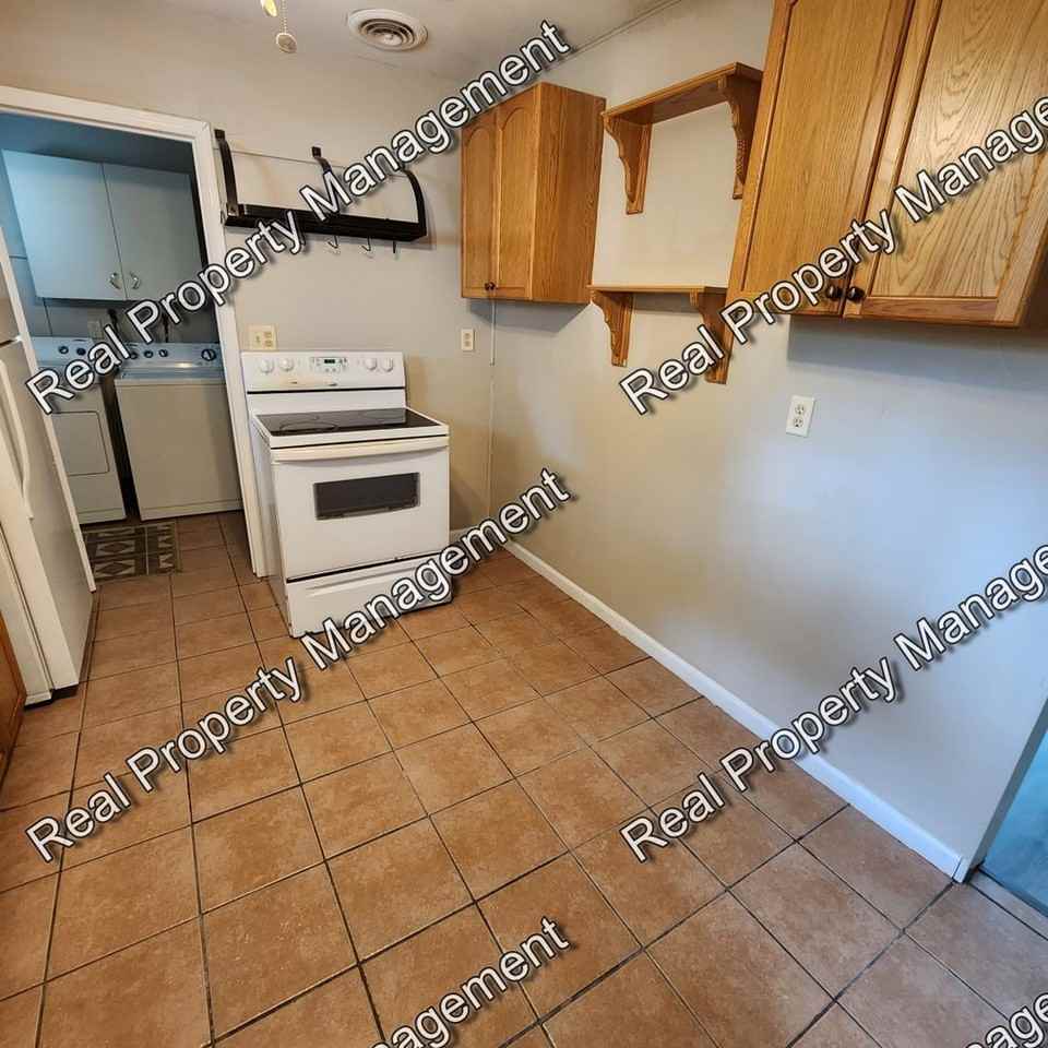 31 E 66th Pl - Photo 3 of 11
