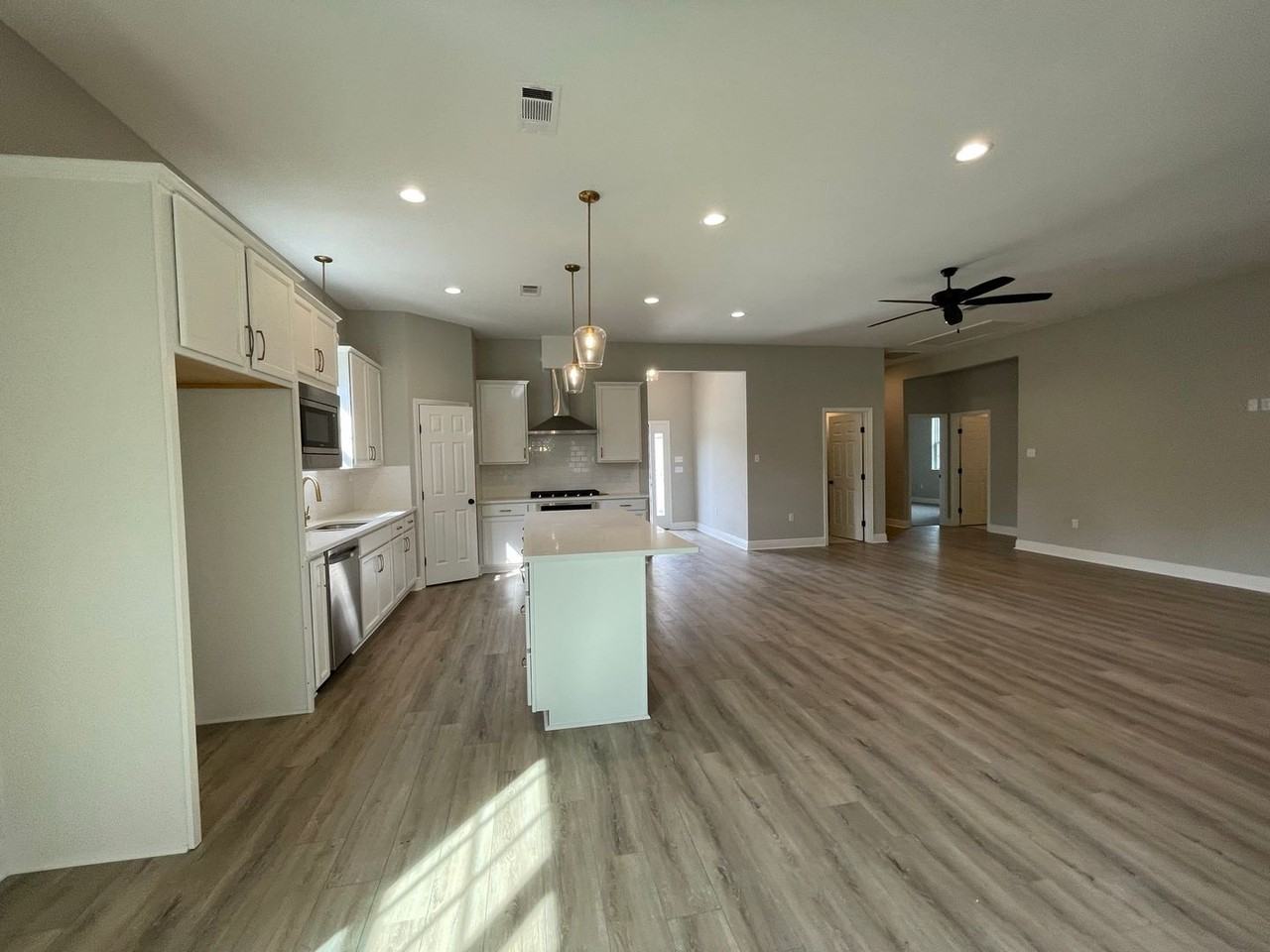 10612 Norway Pine Dr - Photo 4 of 19