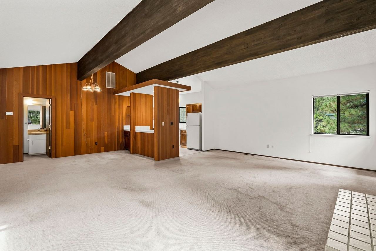 1000 Lakeshore Blvd - Photo 3 of 17
