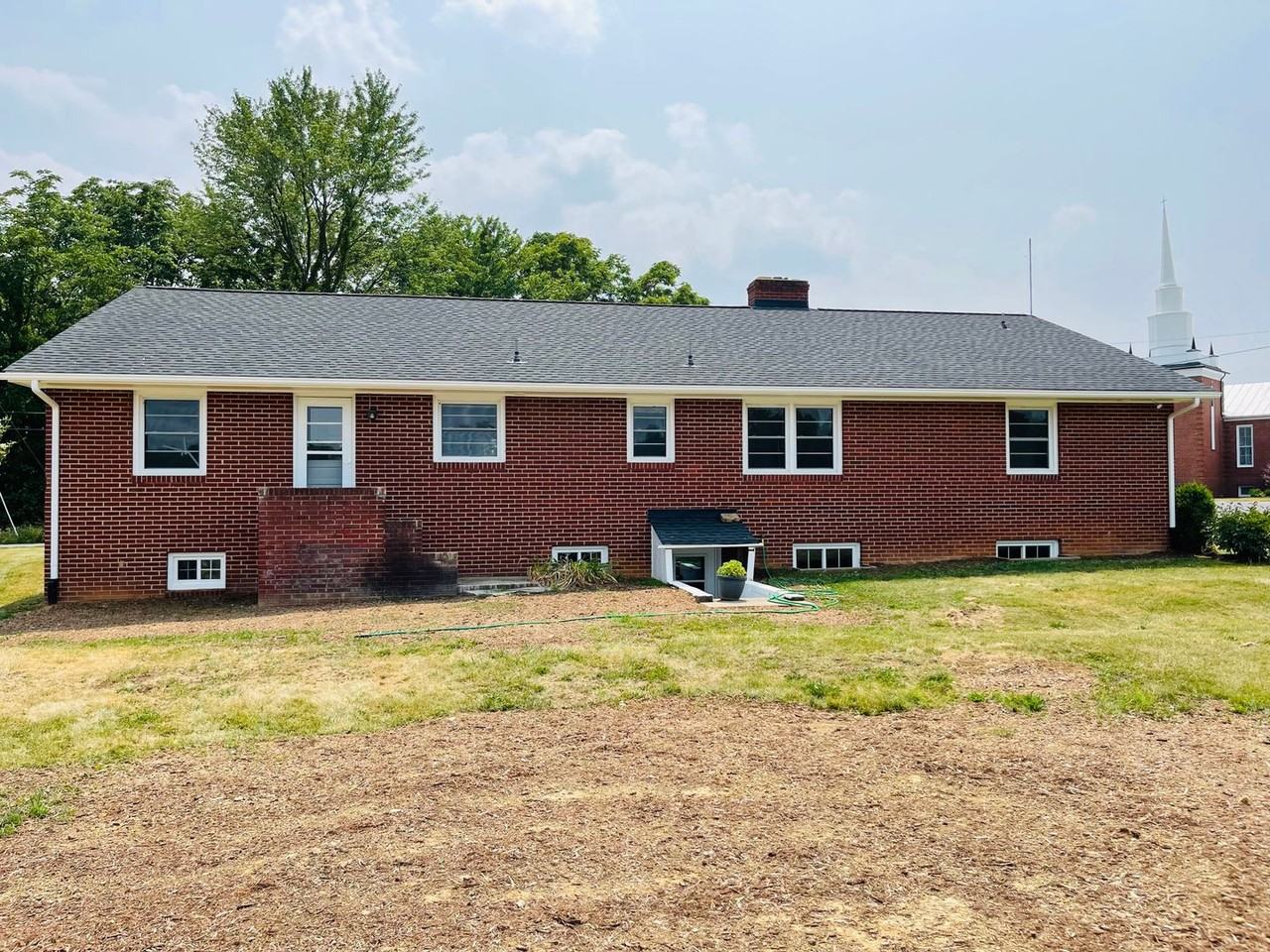 8516 Robinson Rd - Photo 2 of 23