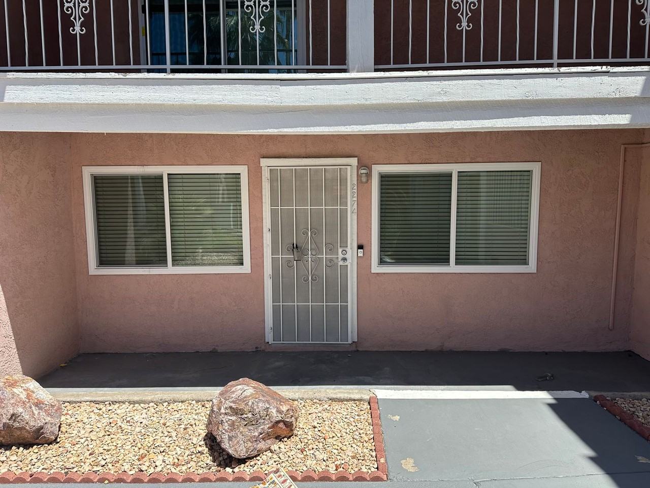 2274 E Desert Inn Rd - Photo 6 of 50