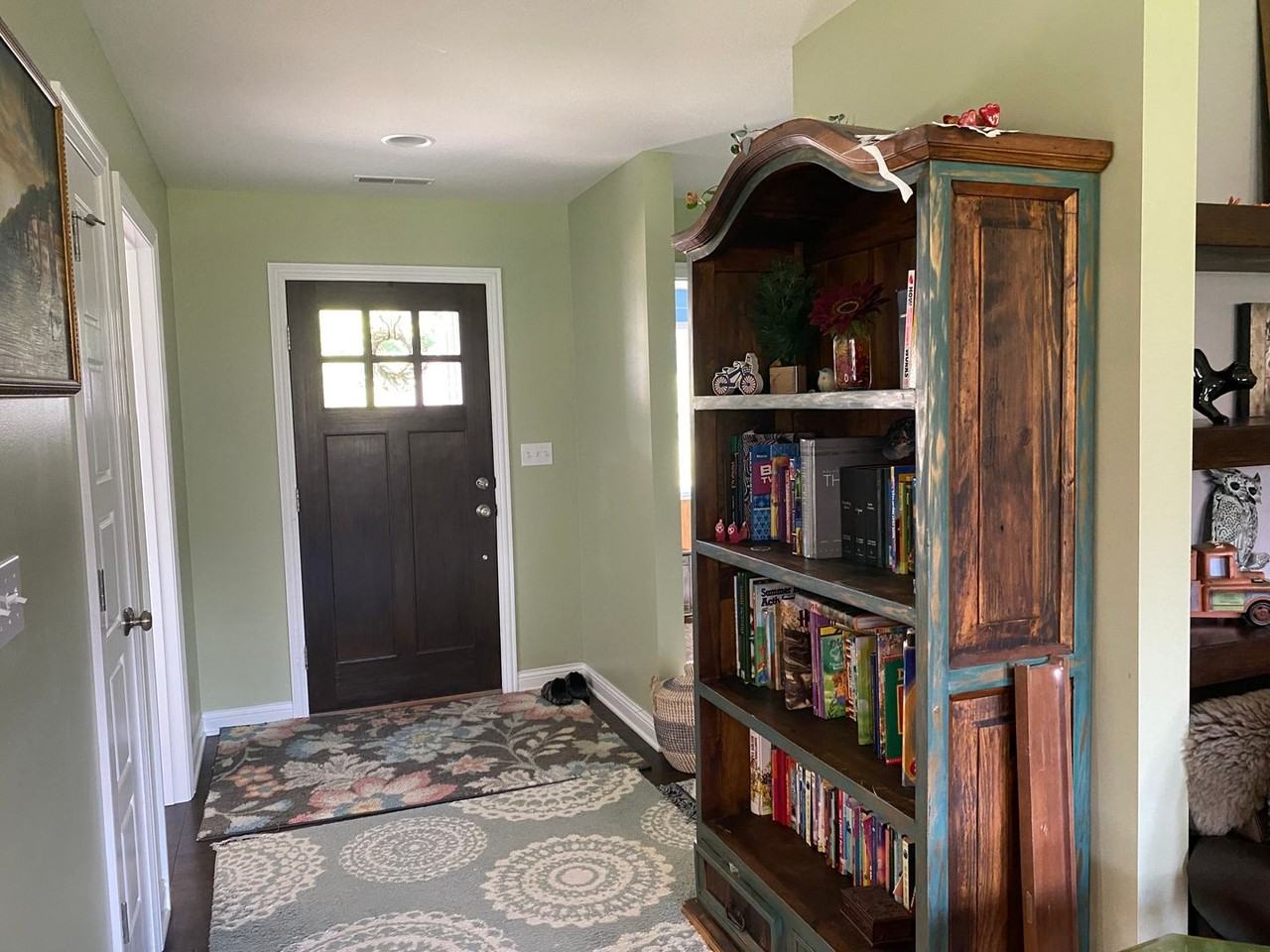 6359 Brooke Dr - Photo 3 of 17