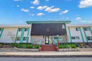 featured image of 4800 Clair Del Avenue