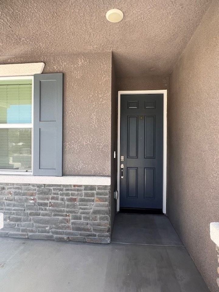 3724 E Myrtle Ave - Photo 2 of 29