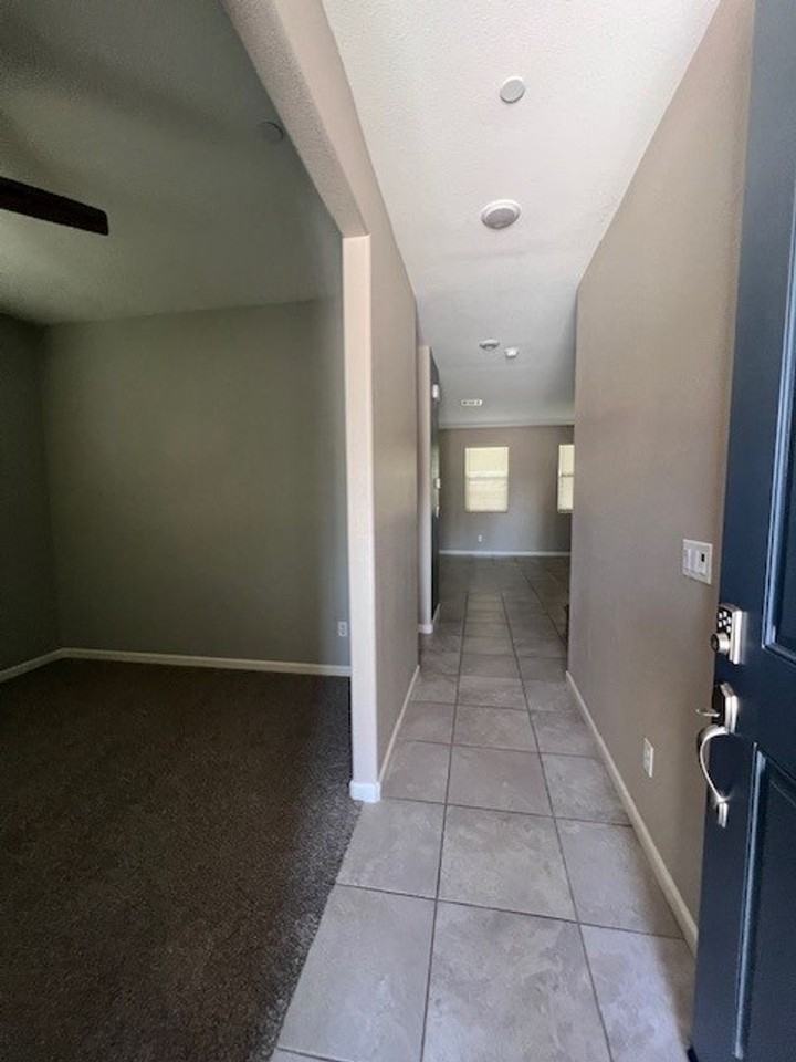 3724 E Myrtle Ave - Photo 3 of 29