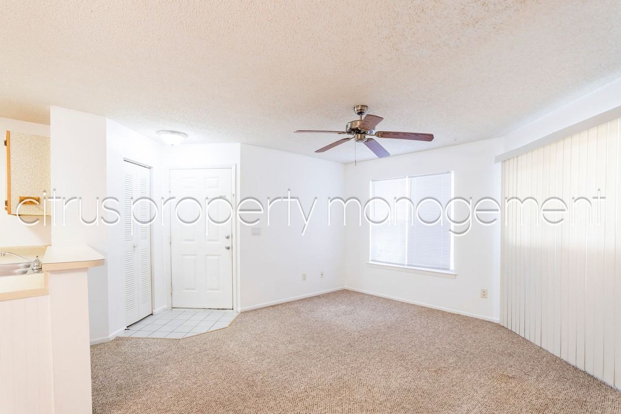 2569 Grassy Point Dr - Photo 2 of 21