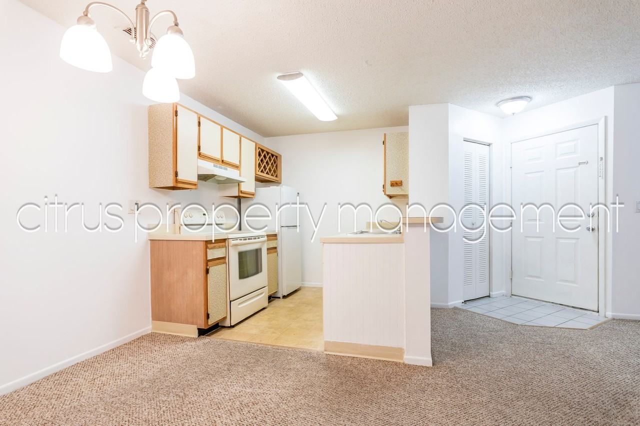 2569 Grassy Point Dr - Photo 4 of 21
