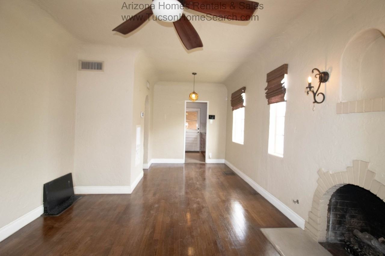 122 N Martin Ave - Photo 4 of 16