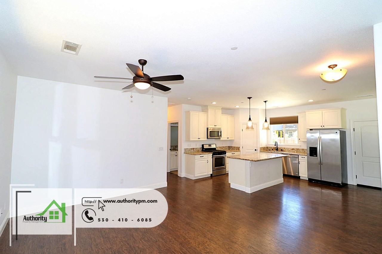 375 Beagle Ln - Photo 3 of 22