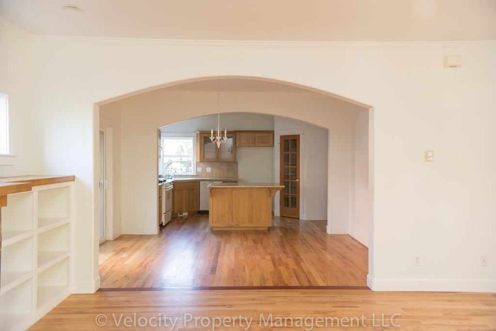 2954 Ne Red Oak Dr - Photo 4 of 18