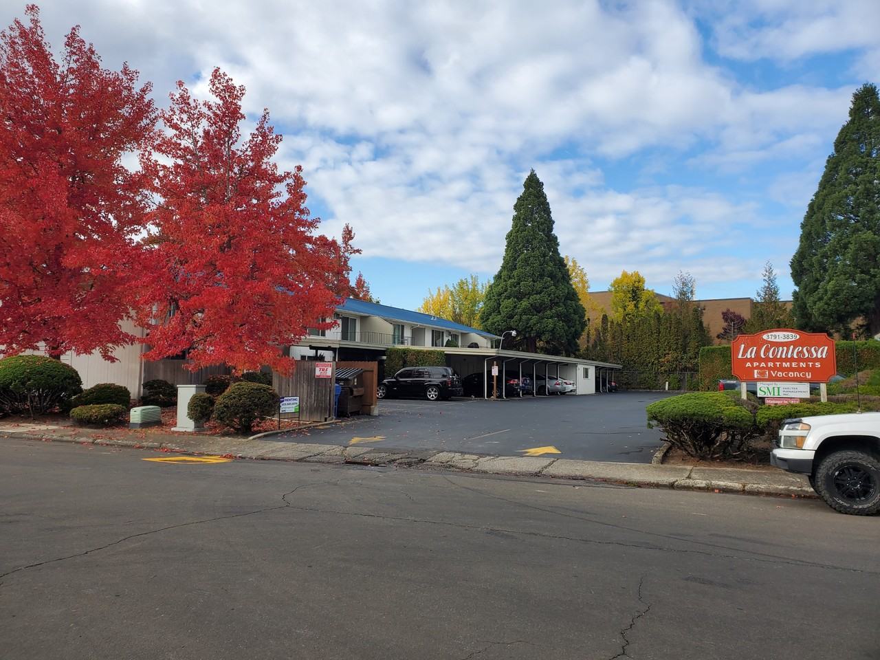 051-La Contessa - Photo 3 of 5