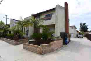 DOL16711 - Photo 1 of 1