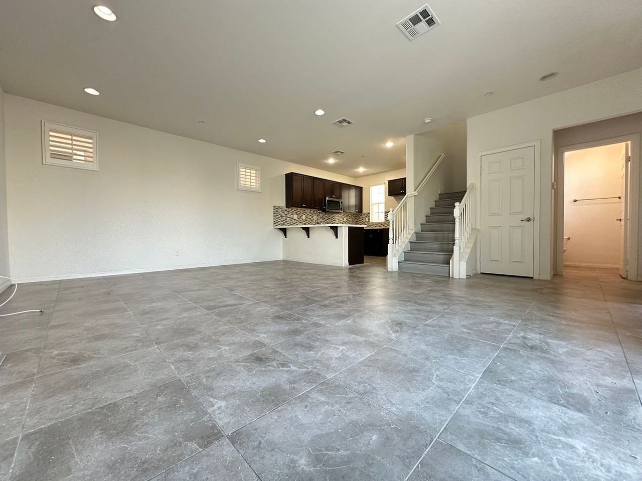 5846 Ginger Dr - Photo 2 of 21