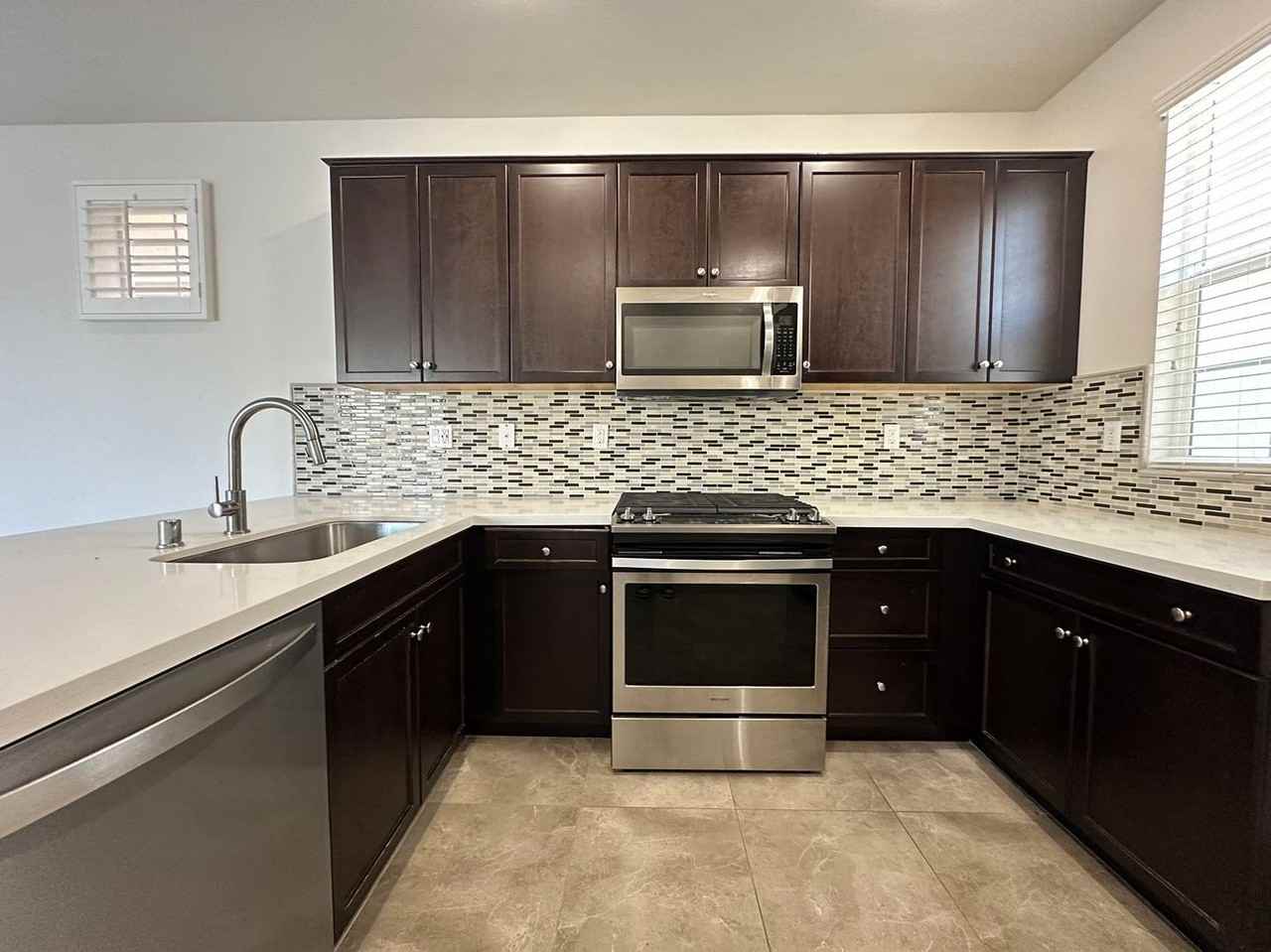 5846 Ginger Dr - Photo 4 of 21