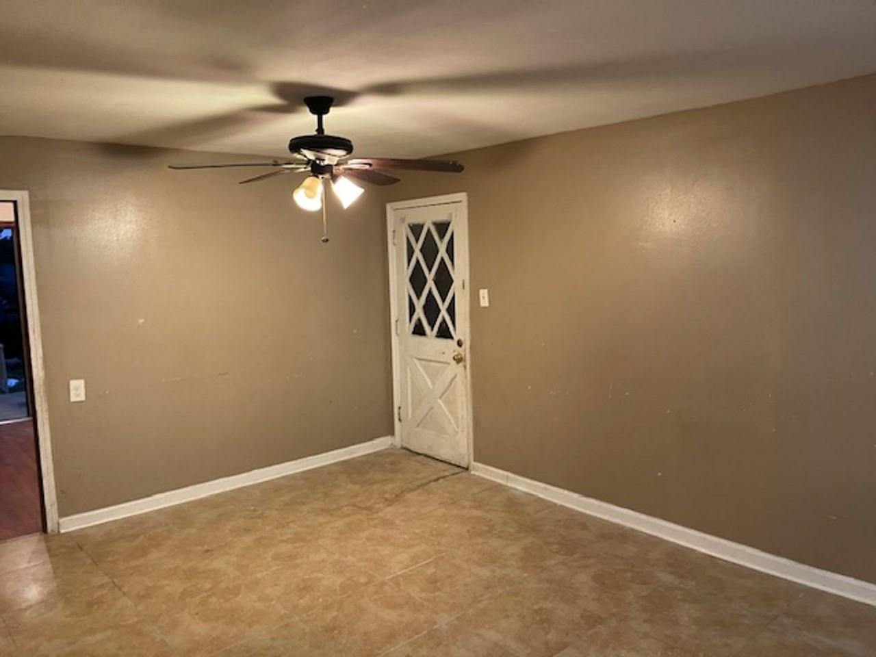 1336 N 29th St - Photo 7 of 30