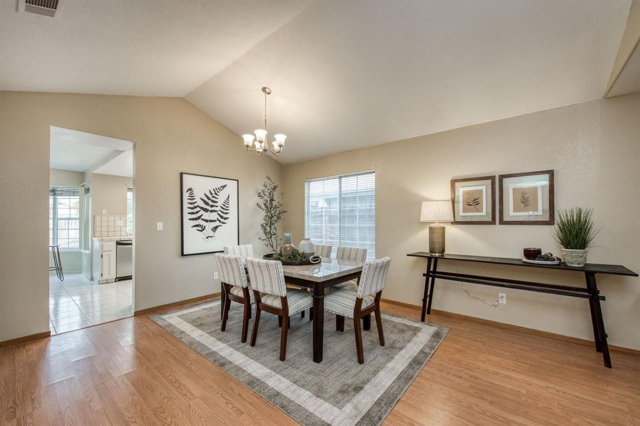 2559 Dennis Ave - Photo 7 of 29