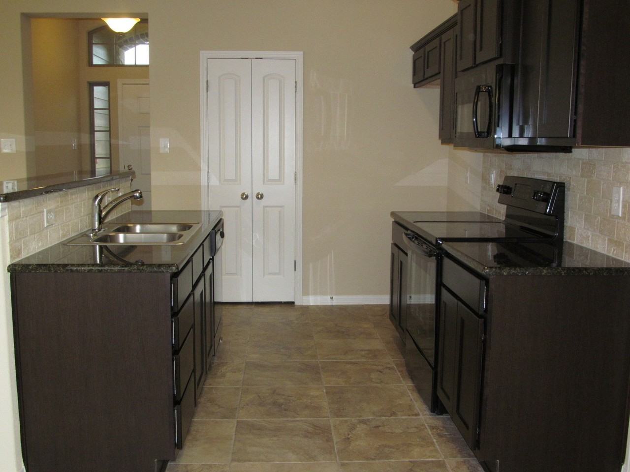 8131 Redbrush - Photo 6 of 17