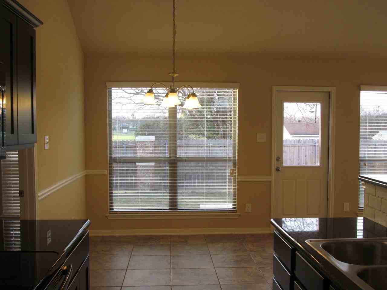 8131 Redbrush - Photo 7 of 17