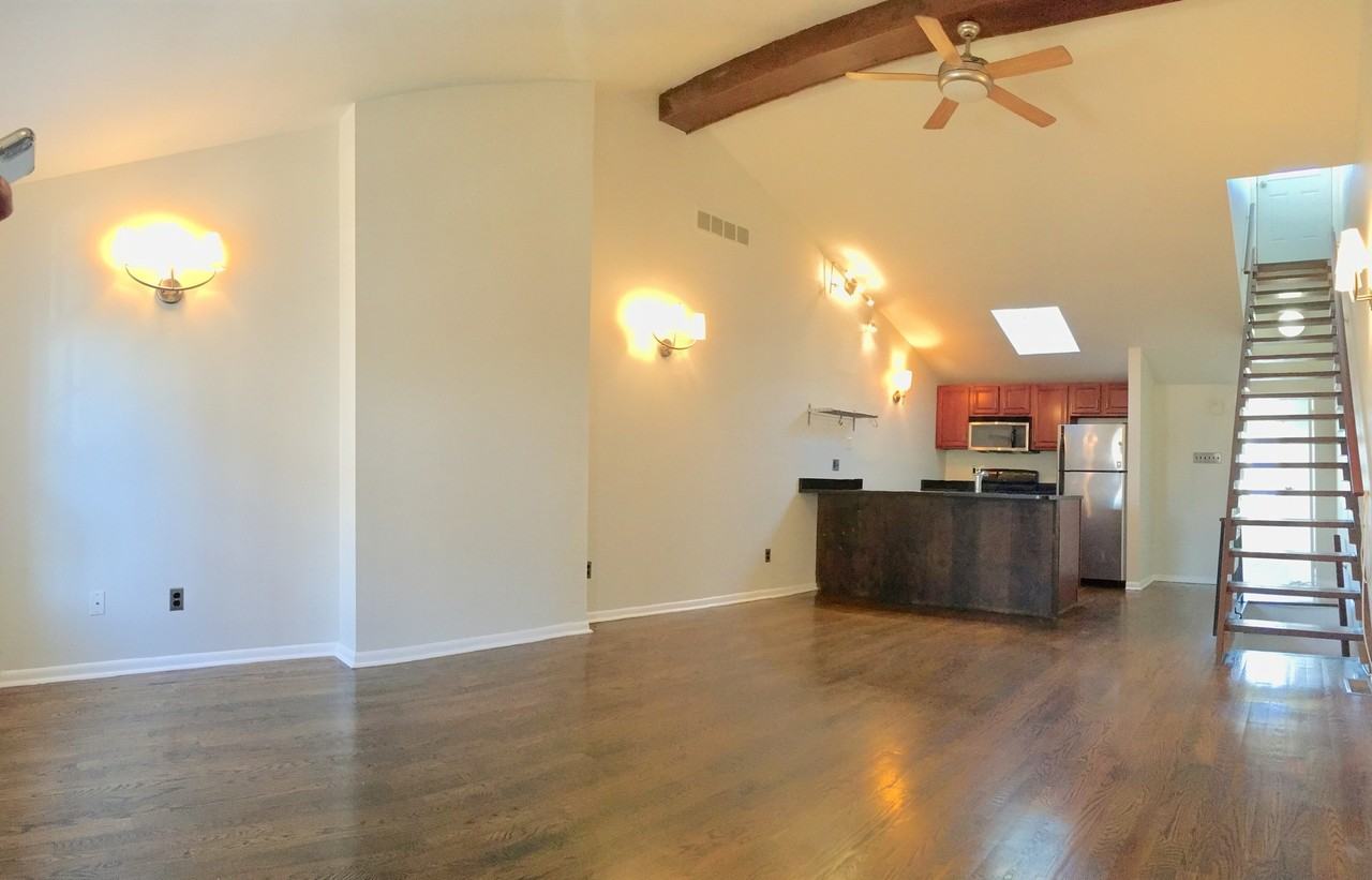 725 S 17th St #B - Photo 2 of 19