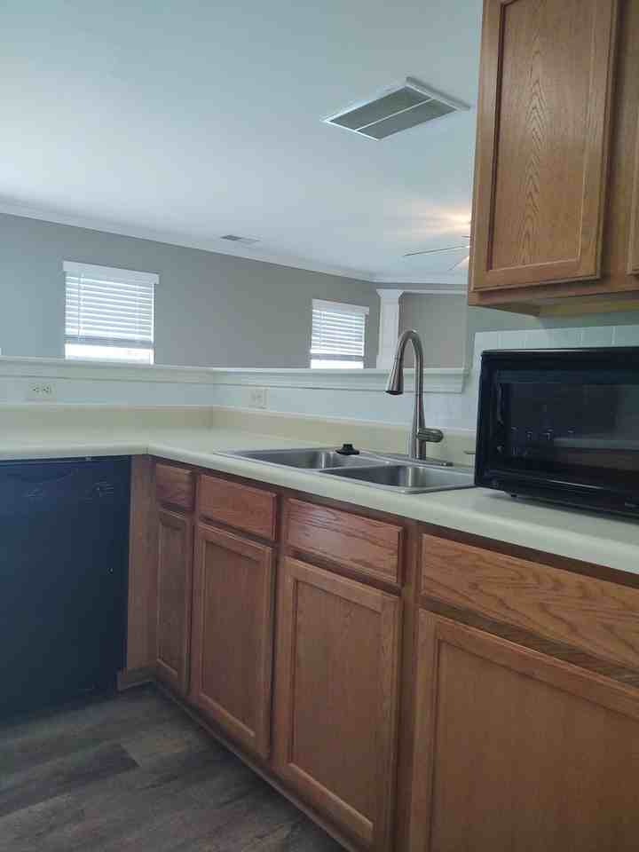 7302 Woodbourne Ln - Photo 4 of 17