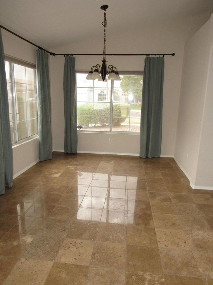 102 W Gail Dr - Photo 6 of 20
