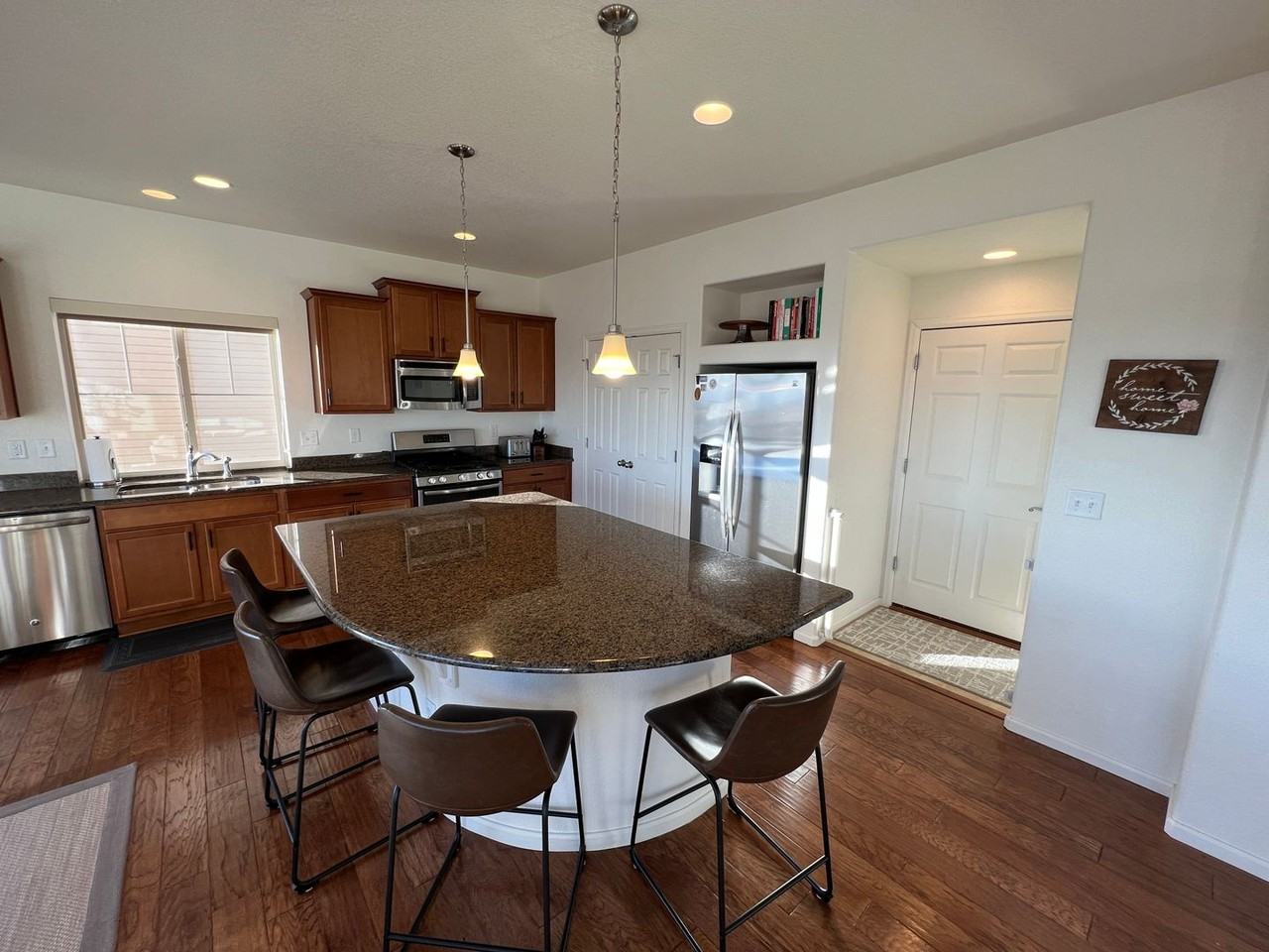 8387 Longleaf Ln - Photo 6 of 22