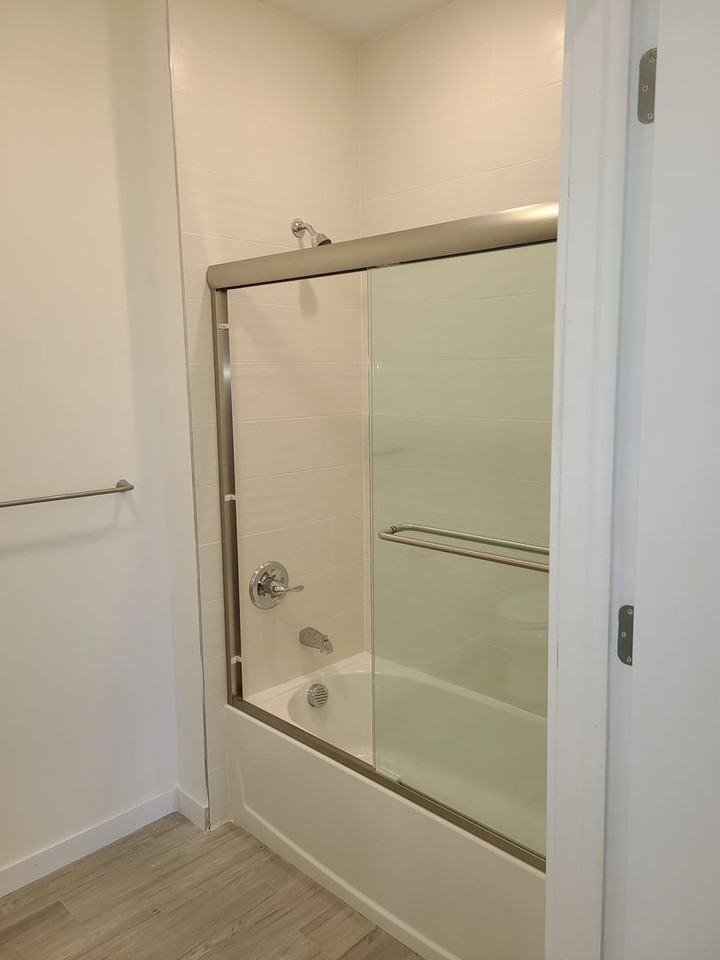 Lexington Riverview - Photo 2 of 31