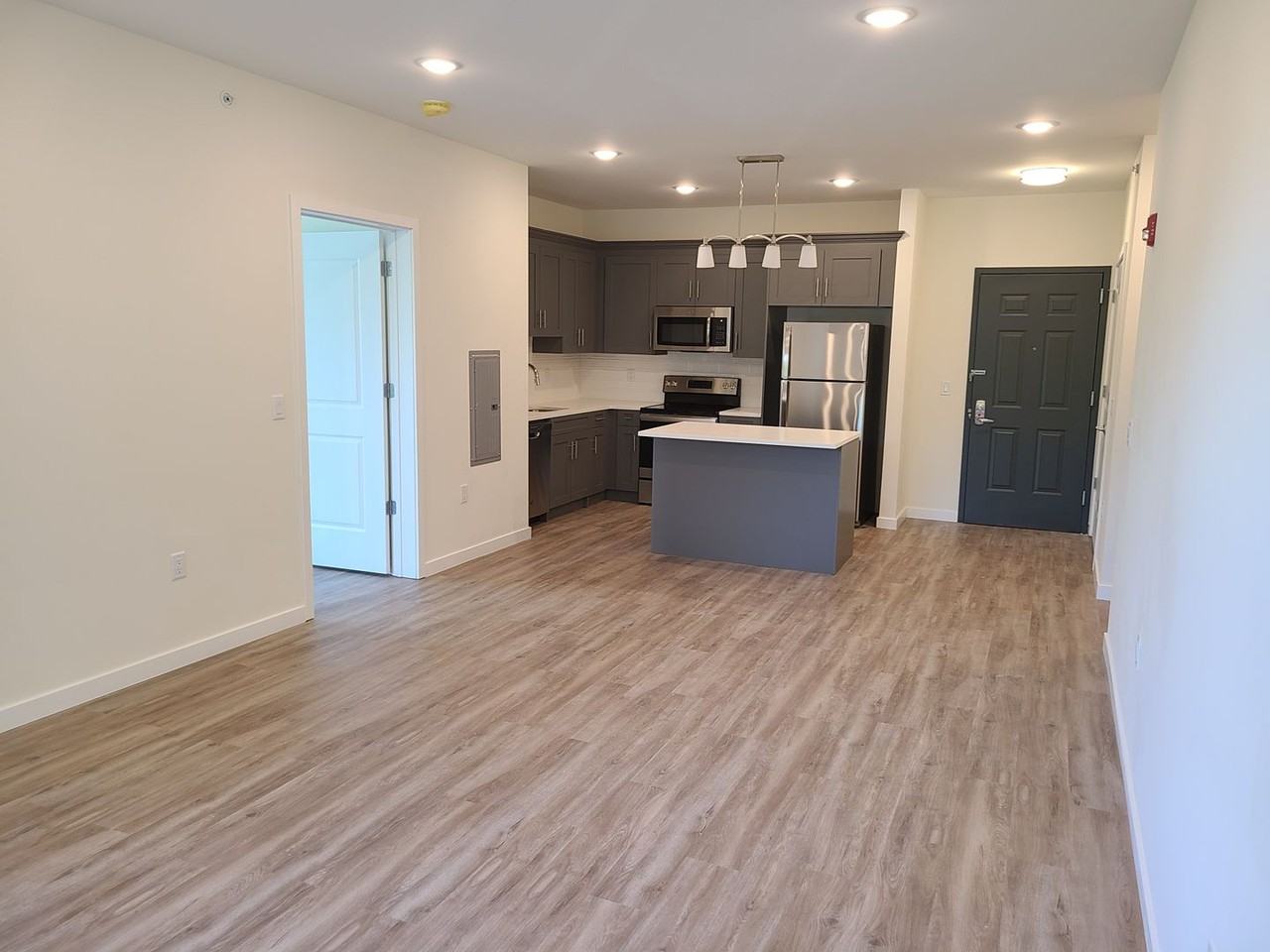 Lexington Riverview - Photo 6 of 31