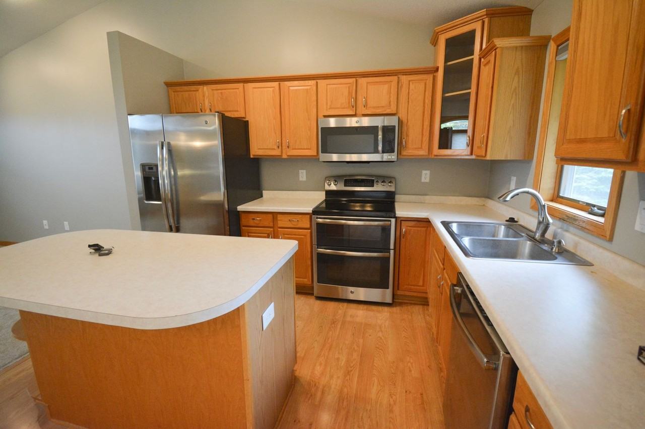 3702 Halling Pl Sw - Photo 5 of 18